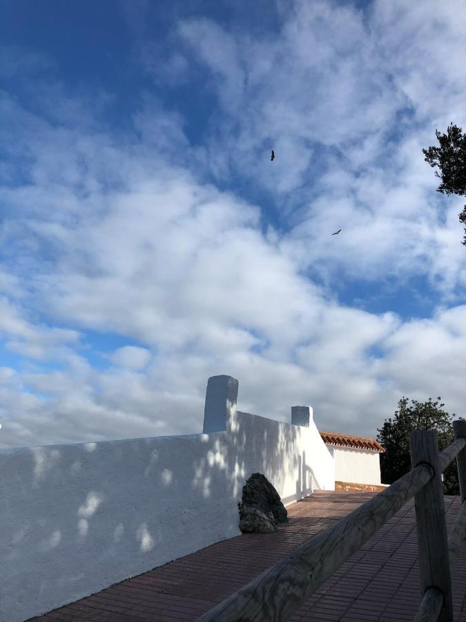 Stylish 3 Bed House 2 Bathrooms, With Patio, Roof Terrace And Communal Pool 5 Minutes Away From The Beautiful Spanish White Village Of Casares Pueblo And Only 20 Mins From The Sea Extérieur photo